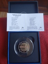 2 euros Francia Louvre 2025 en su envase original 