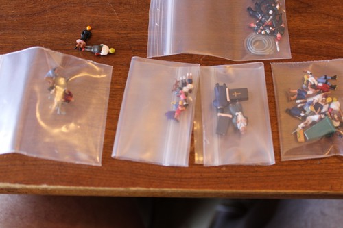 HO Scale Model Power, Assorted People, Figures Package of 72 #5799 BNOS - Picture 2 of 3