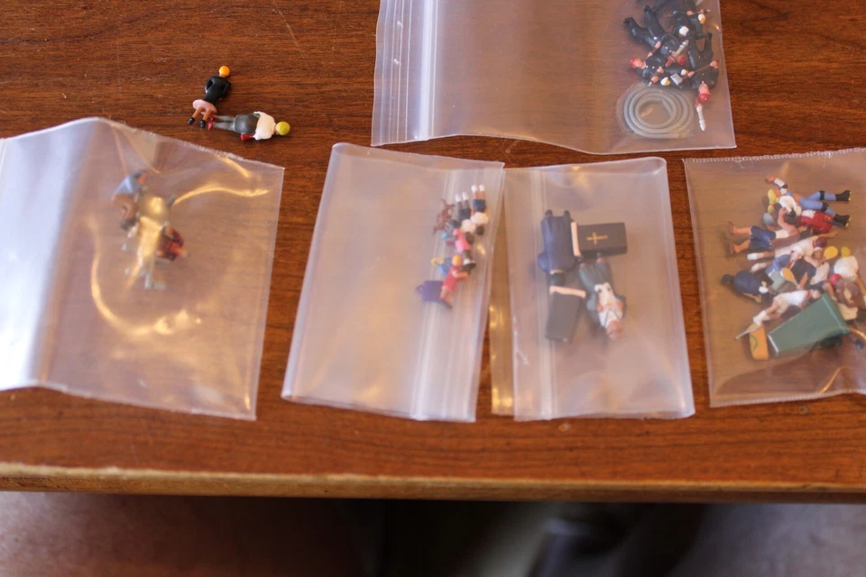 HO Scale Model Power, Assorted People, Figures Package of 72 #5799 BNOS - Image 2 of 3