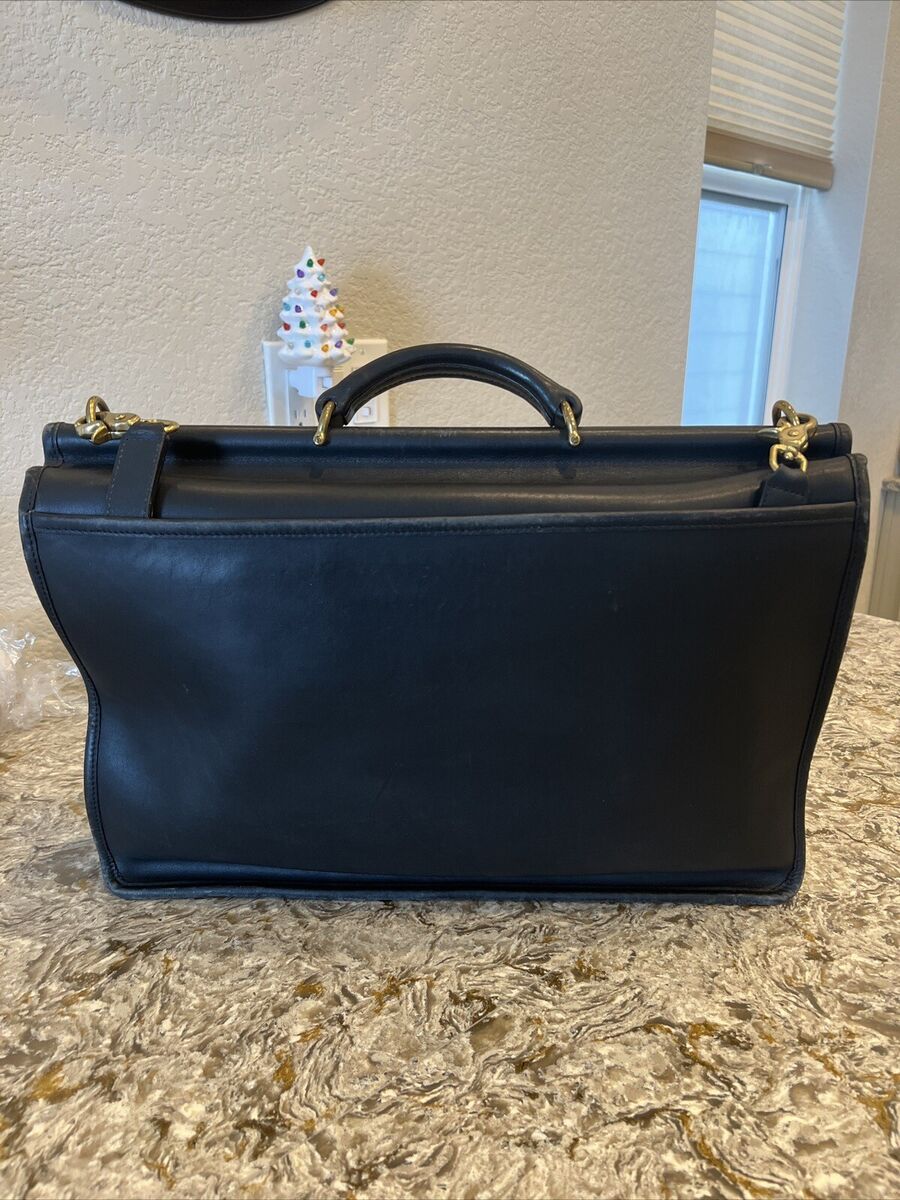 90's Vintage Coach 5266 Beekman Vintage Black Leather 90's Vintage Coach 5266 Beekman Vintage Black Leather