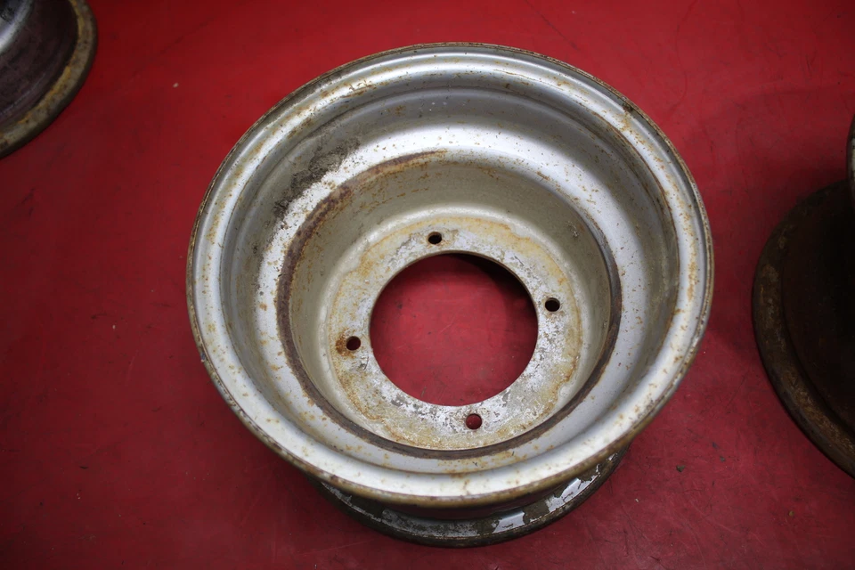 Suzuki Quadrunner 1988 4x4 juego de llantas delanteras Foto 4 de 4