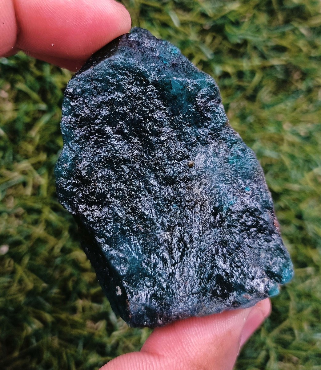 Green Emerald Raw Natural Brazil Stone 379 Ct Fantastic