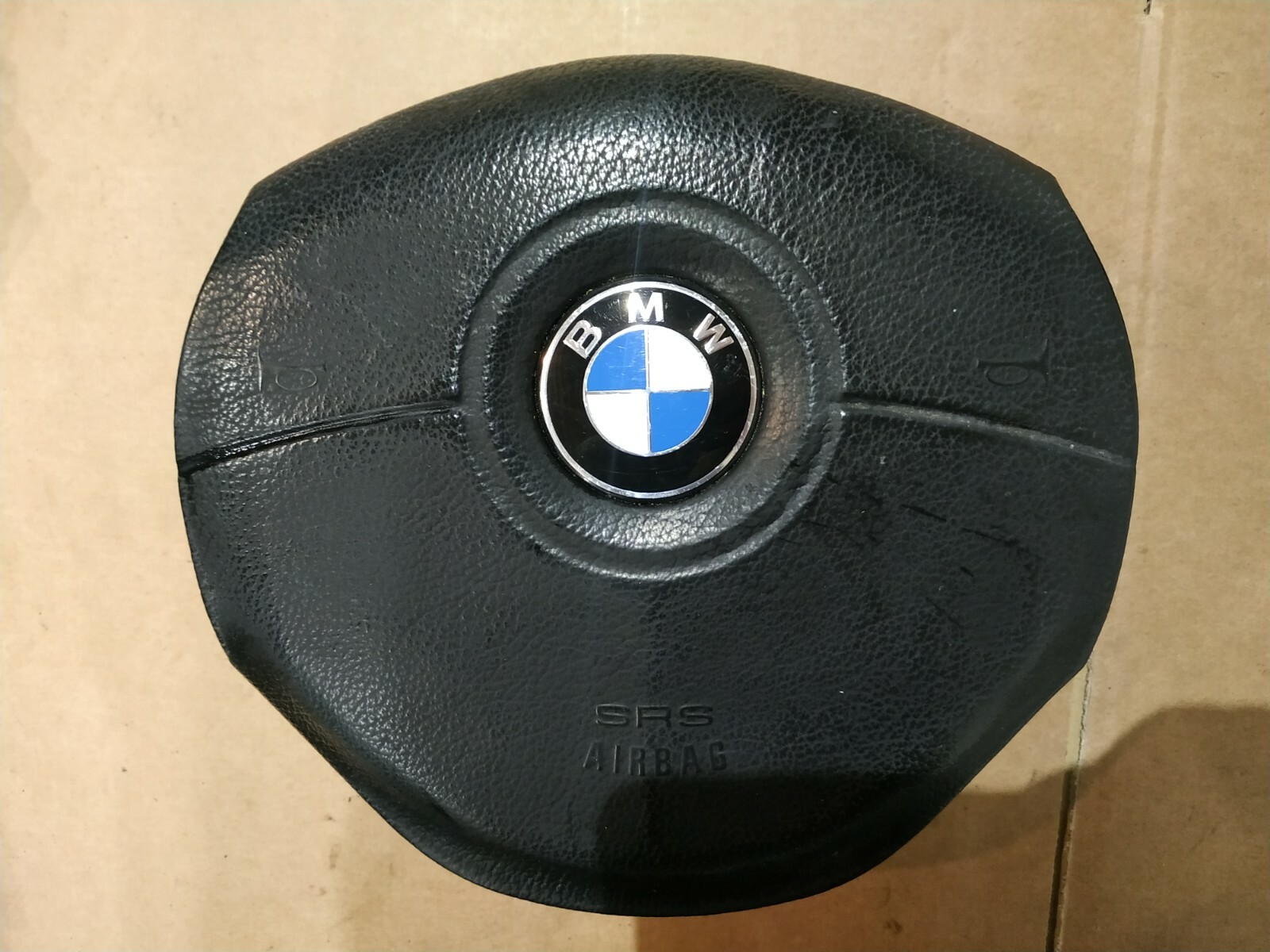 BMW E36 E39 Z38 Z3 M SPORTS STEERING WHEEL SRS HUB CAP 3322282352 