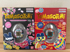 Bandai Original Tamagotchi Gen2 Shikisouka Kaga Yuzen set of 2