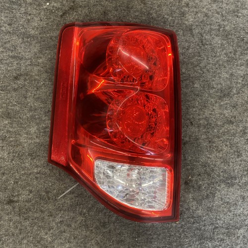 Passenger Right Tail Light Fits 11-20 CARAVAN 1336638 - Bild 1 von 7