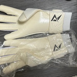 David Ray Goalkeeper Gloves for Players, Unopened, Size 10