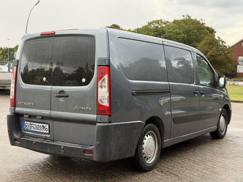 Apple iPad 8th Generation - Bild 4 von 5