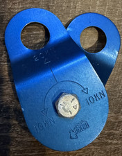 REI Pulley Roller for Caving, Rappelling, Cli...