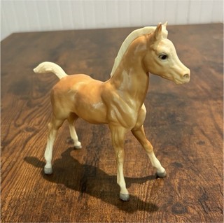 Vintage Breyer Horse Colt Foal Glossy Palamino Arabian Model Figure