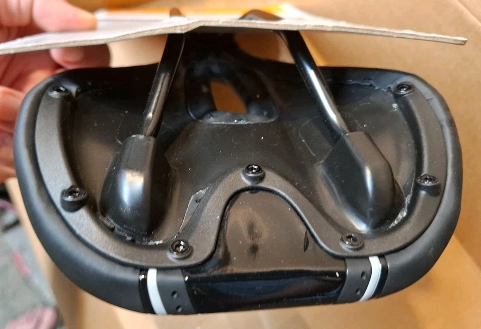 Serfas Spartan2 Road Bike Saddle 145mm Steel Rails - Image 4 of 4