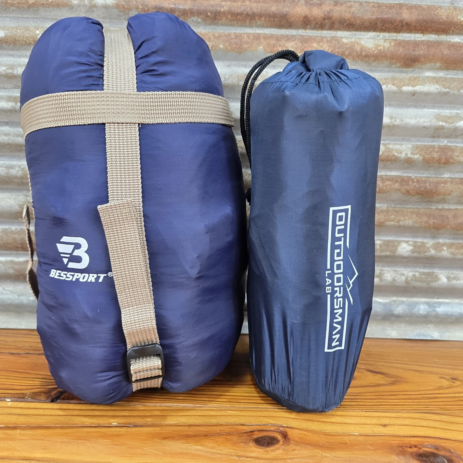 Bessport Sleeping Bag w/ Outdoorsman Lab Ground Contact Moisture Barrier/Liner