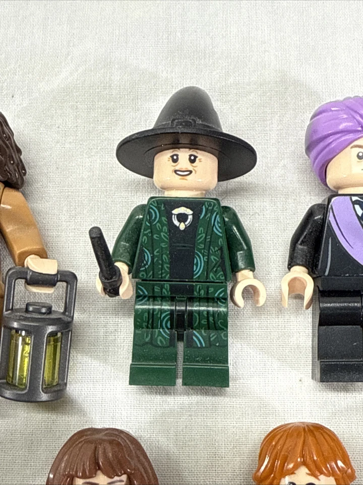 LEGO Harry Potter Minifiguras del Gran Salón de Hogwarts (75954) Usado Lote de 9 Foto 3 de 4
