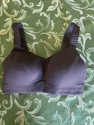 Lululemon Athletica size 32 DD Black Adjustable Straps Wire Free Bra