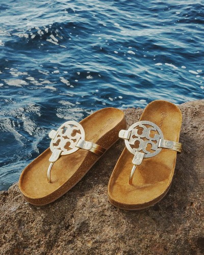 Nuovo con scatola Tory Burch Miller Cloud sandalo oro scintillante US 6,5 7 7,5 8 8,5 9 9,5 10 10,5 - Foto 7 di 92