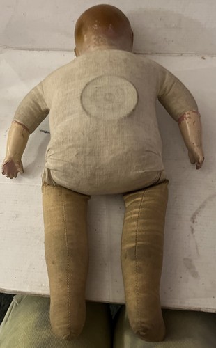 Early Vintage Ideal Composition & Cloth Body 16” Baby Doll W/ Non Working Cryer - Picture 7 of 10