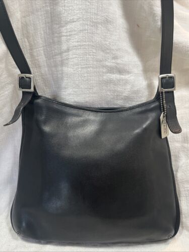 Rare Vintage Coach Slim Hippie Zip Crossbody Black Leather Bag 9146 EVC CLEAN