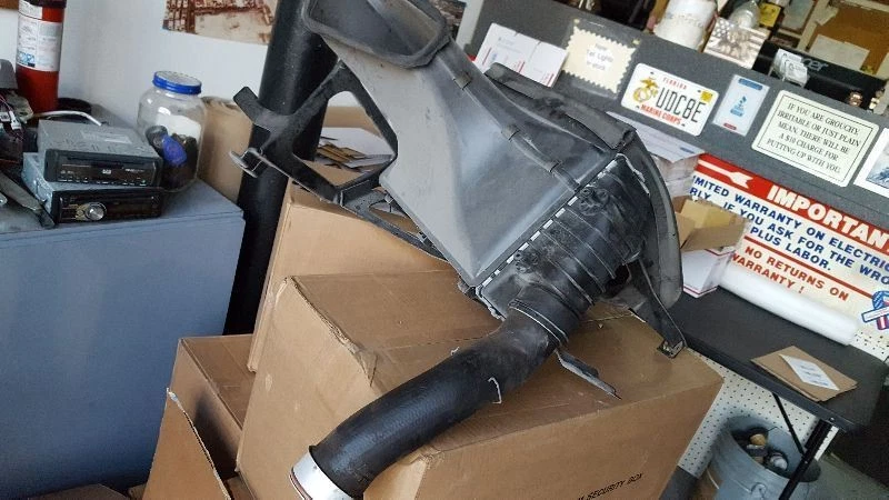 Passenger Right Intercooler Excluding GT2 Fits 01-05 PORSCHE 911 374911 - Image 3 of 4