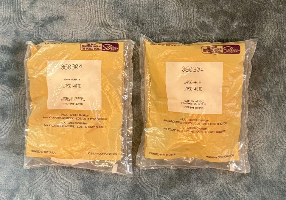 Lote De 2 Pantimedias Vintage Silkies Transparente Dije Grande Blanco Nuevo De Lote Antiguo Y2K Foto 2 de 4
