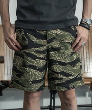New Vintage 90  s Rothco Tiger Stripe Vietnam War Repro Camo BDU Shorts XL 42