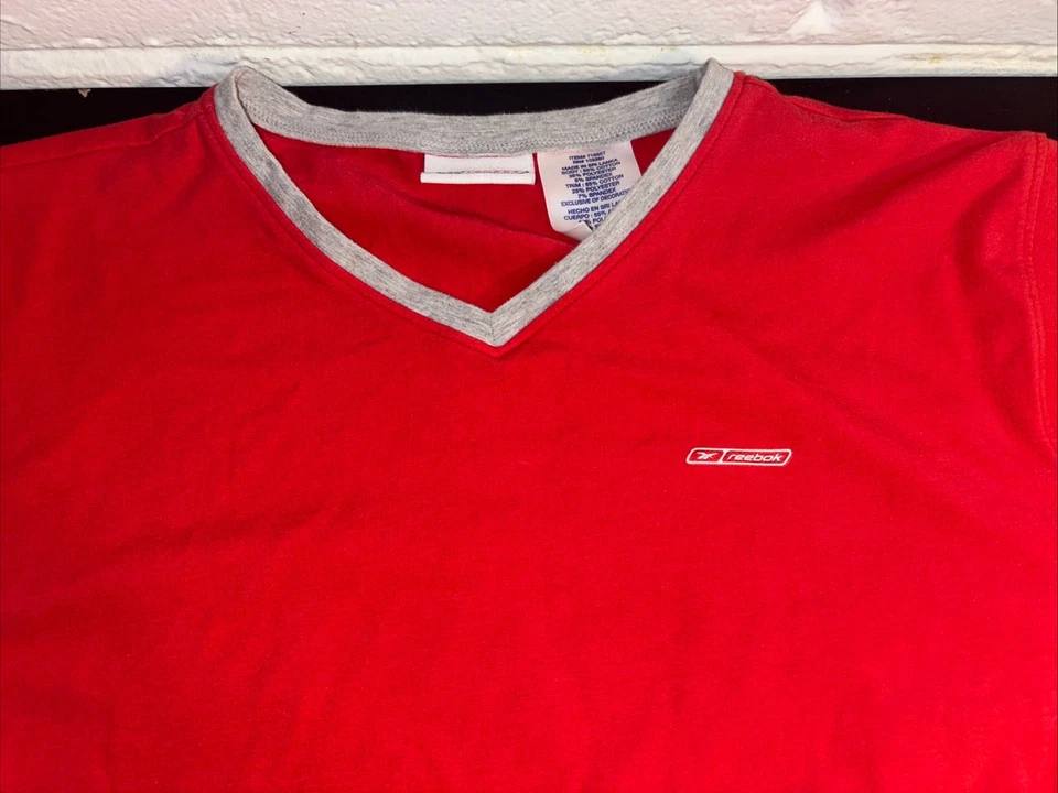 Top para mujer Reebok manga 3/4 rojo gris rayas talla XL cuello en V Foto 3 de 4