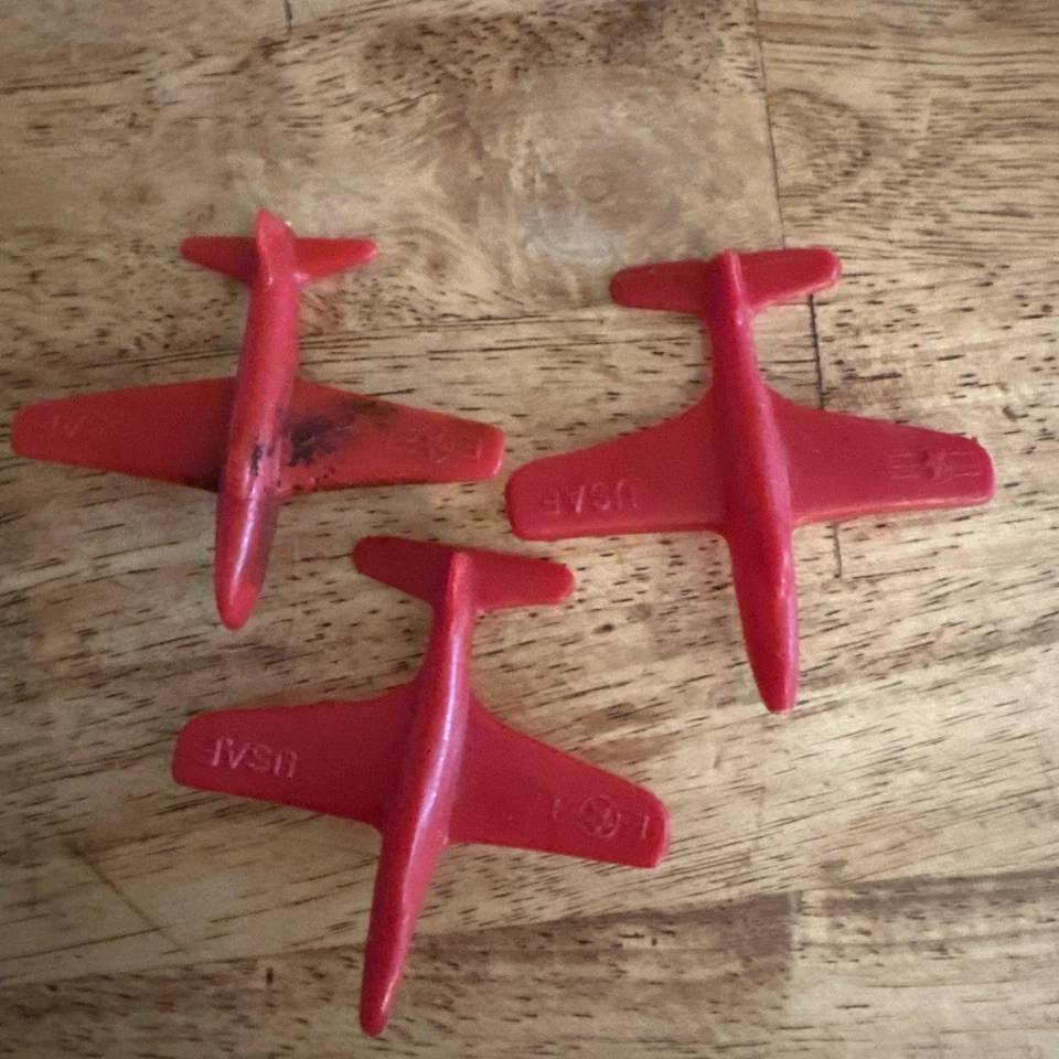 VINTAGE PLASTIC USAF AIRPLANE PLANE LOT JET FIGHTER BOMBER MINI MPC TOY MILITARY - Image 4 of 4