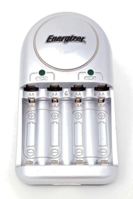 Ni-MH Akku AAABatterie Ladegerät AC230-240V 50/60Hz 5W DC2.8V GS80-100/170-200mA - Bild 1 von 2