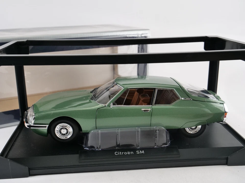 Norev 1/18 Citroen SM 1971 - Photo 3/4