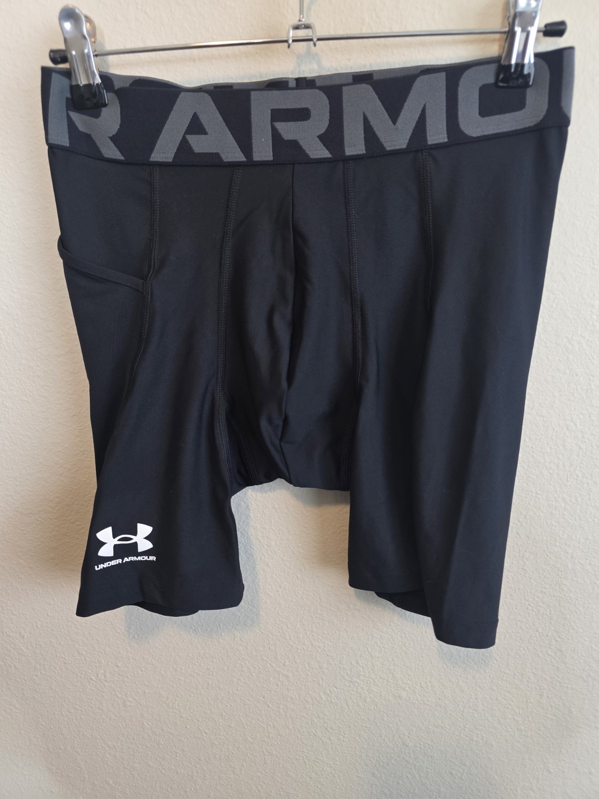 Under Armour HeatGear Compression Shorts Medium Black
