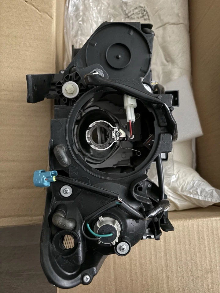 Левая ксеноновая фара со стороны водителя подходит для Mazda CX-9 2013 2014 2015 годов выпуска - Изображение 3 из 4