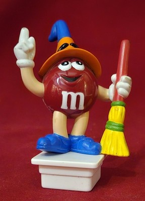 M&M's HALLOWEEN  2002 M&M Topper Sq Base Tube Not Included VERY RARE RED Mexico