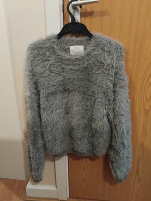 Grauer Zara flauschiger Pullover für Kinder und Jugendliche, gebraucht und in sehr gutem Zustand