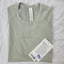 lululemon Swiftly Tech Short-Sleeve Shirt 2.0 Hip Length Size 6