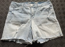 Seven Women s Denim Shorts Light Wash Distressed Size 8