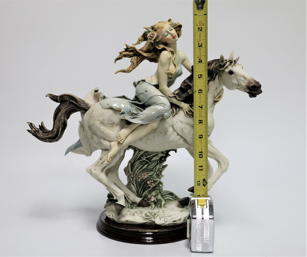 GIUSEPPE ARMANI LADY LIBERTY SCULPTURE - Original Box
