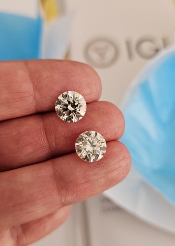 6 Carat Total Round Lab Grown Diamond Stud Earrings IGI Certified, 14kt Gold