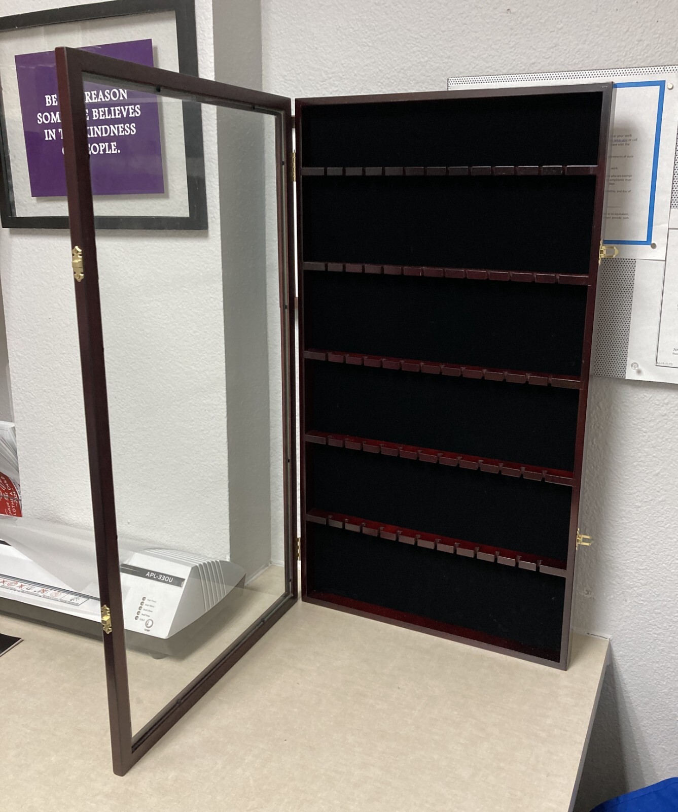 Display Gifts, Inc 60 Spoon Mahogany Display w/Clear Acrylic