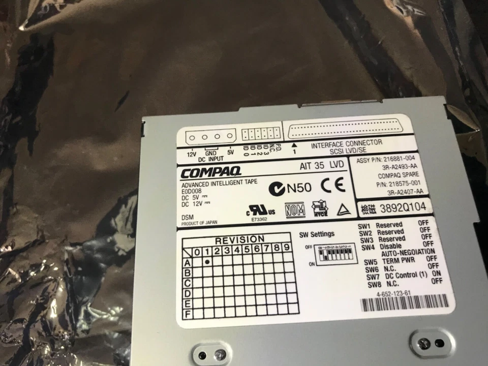 Compaq 216881-004 AIT 35 LVD INTERNAL TAPE DRIVE, MANUALS & 15 CD'S - Image 3 of 4