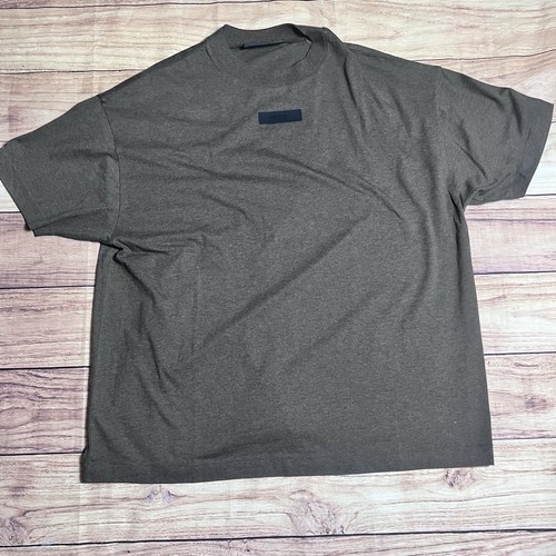 Fear Of God Essentials Short-Sleeve Tee ‘Heather Wood’