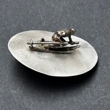 Rare Sterling Silver Kevin Kinne Oval Studio Button w Skier in Total Relief #403