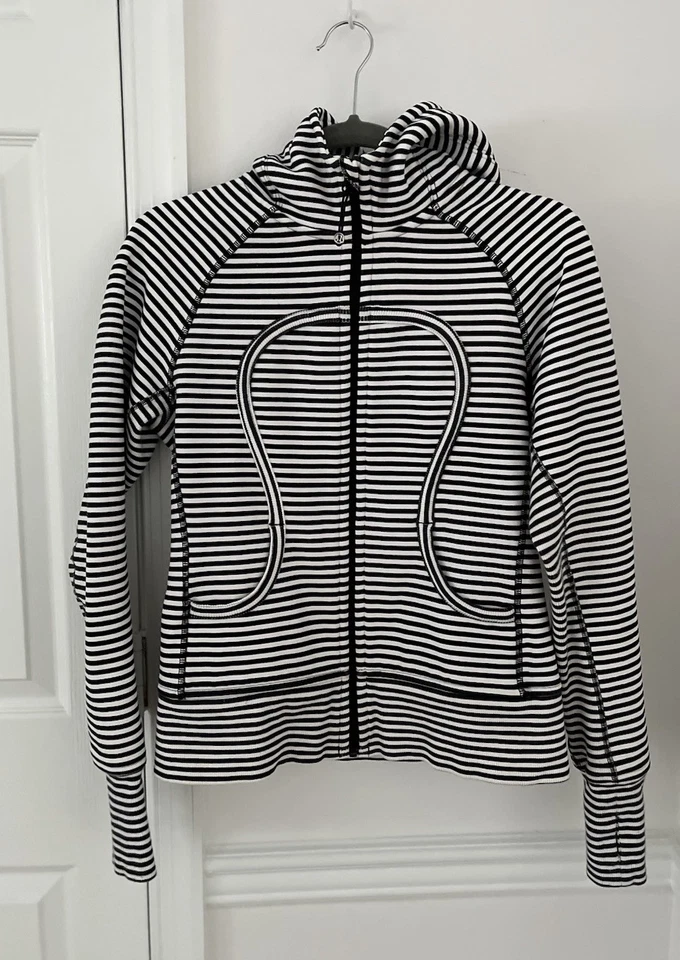 Sudadera con capucha de buceo Lululemon a rayas para mujer Fitness Lounge pequeña 6 Foto 2 de 4