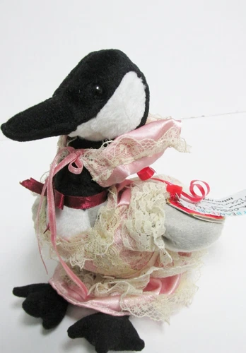 Ty Beanie Baby  "Loosy" Dressed Canadian Goose (Brand New) * Vintage Costume
