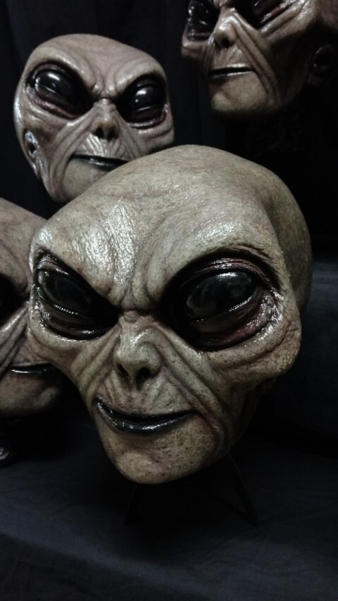 GRAY ALIEN latex mask (Halloween type mask) Shipping From Spain! Read info.