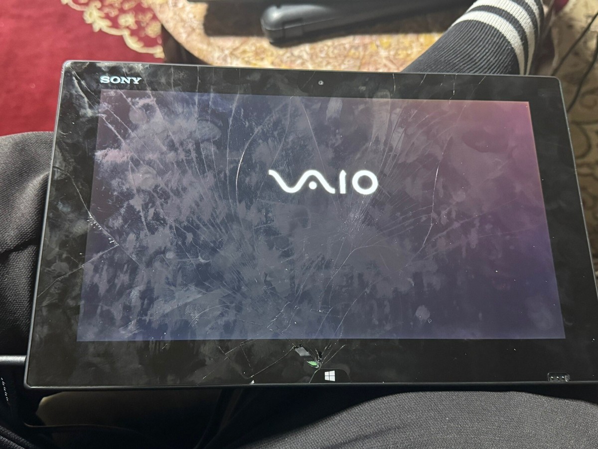 Sony Vaio Tap 11 SVT1121 Intel Pentium Windows 10 Tablet w