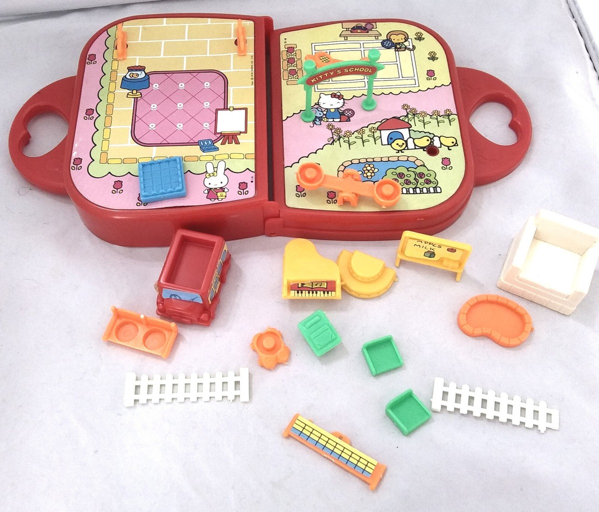 1976 SANRIO Hello Kitty Toho Miniature School Play Set | eBay