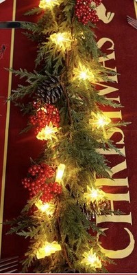 Huziyahan 9ft Prelit Christmas Garland With Lights