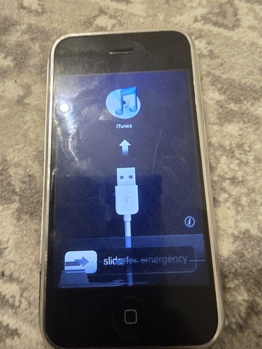 Apple iPhone 1st Generation - 8GB - Black A1203 - Picture 2 of 11