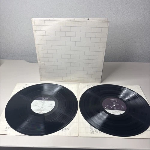 PINK FLOYD 1979: The Wall Double LP Vinyl Columbia AL 36184 Gatefold with Lyrics
