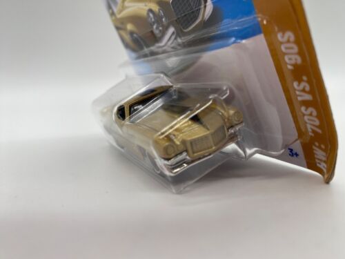Hot Wheels '70 Camaro RS #53 gold 2025 sealed ERROR - Picture 5 of 8