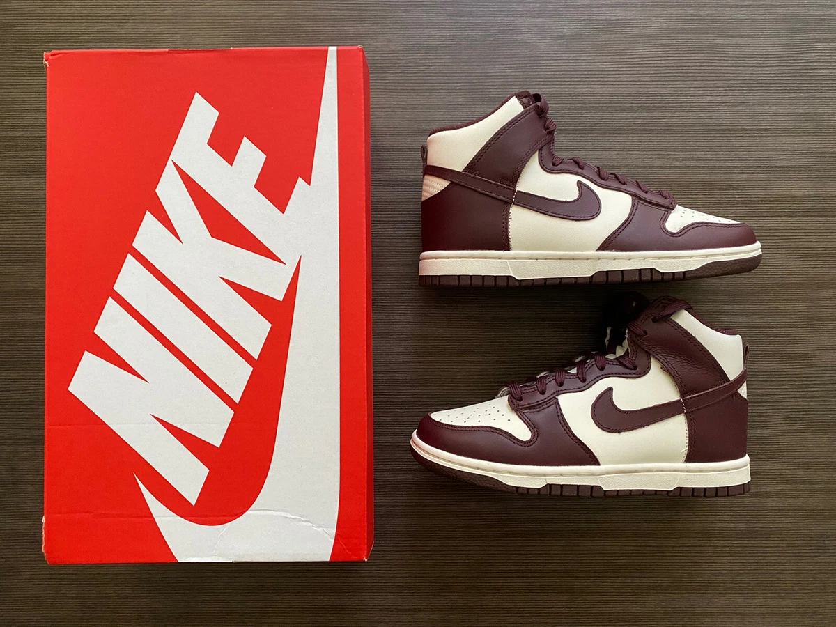 BRAND NEW WMNS SIZE 6 NIKE DUNK HIGH SAIL TEAM RED DD1869-601