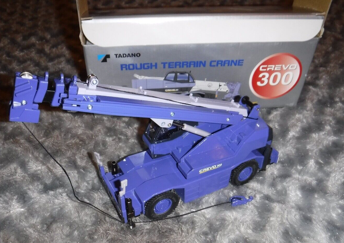 TADANO ROUGH TERRAIN CRANE CREVO ミニカー TADANO ROUGH TERRAIN CRANE CREVO 300 - NEW IN BOX 1:45 BLUE MADE